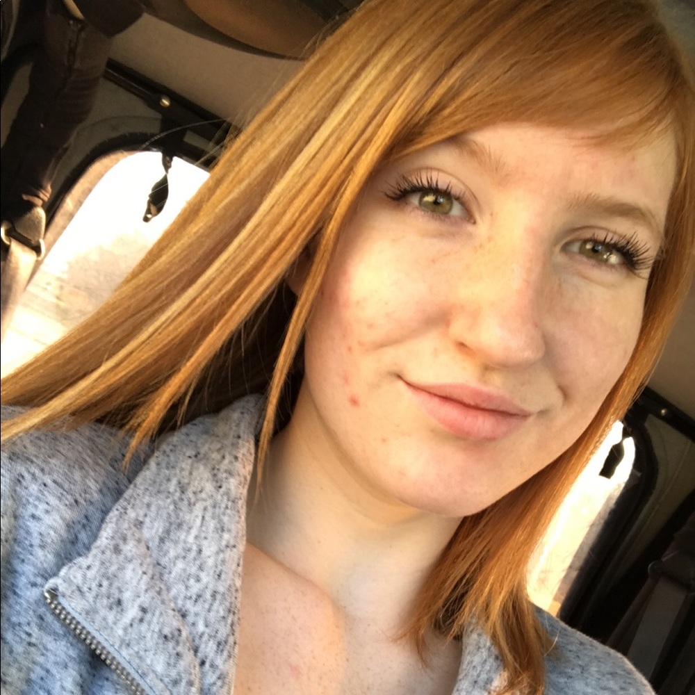 Meet your Posher, Katelyn